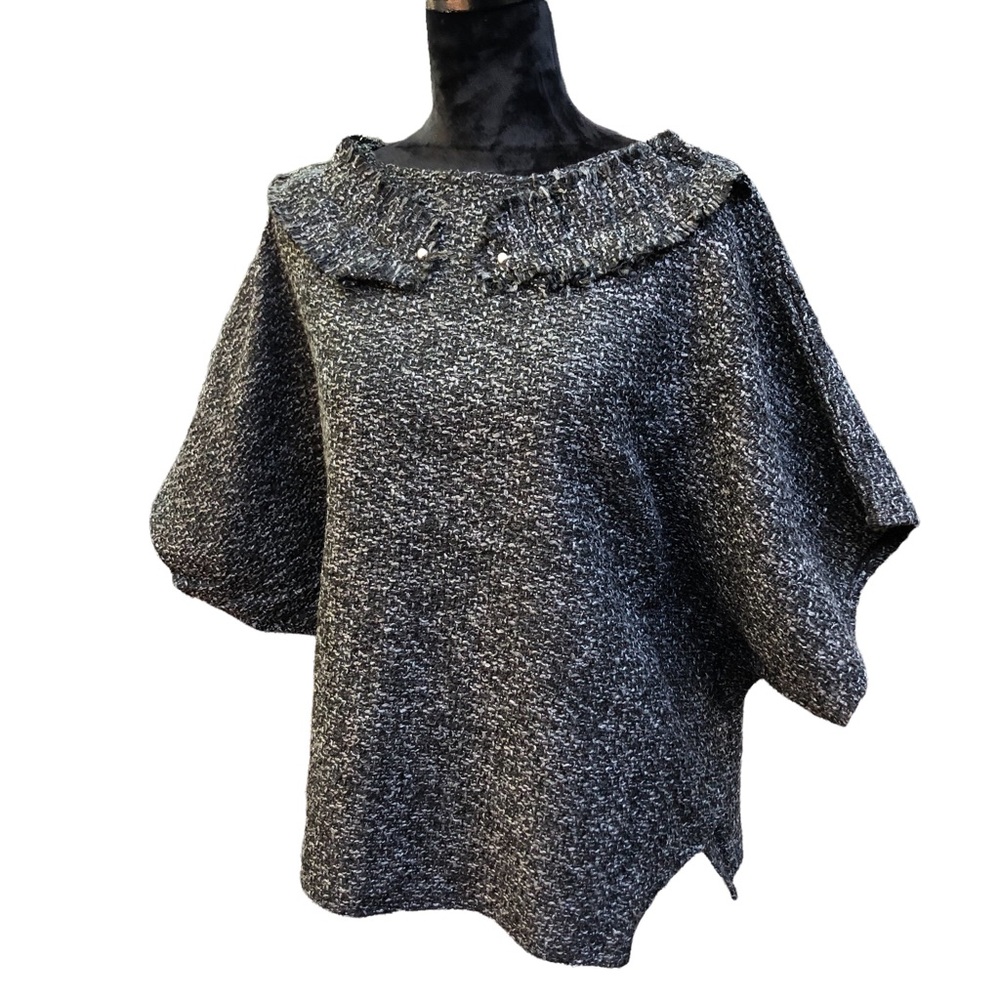 Azz Trading Gray Wrap Poncho Scarf NWT - Picture 6 of 14